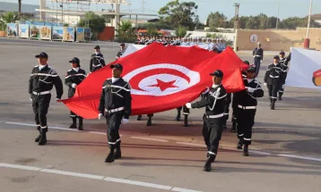 Le ministre de l’Intérieur préside la cérémonie de clôture de la 10ᵉ promotion des officiers et de la 6ᵉ promotion des sous-officiers de la protection civile